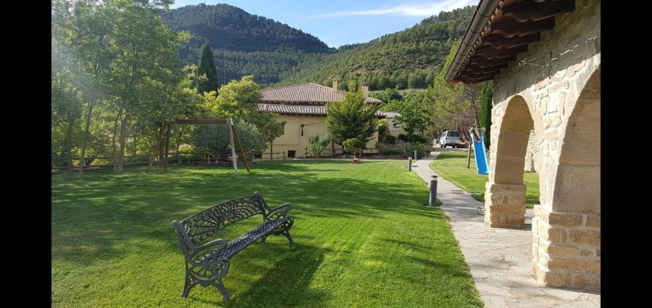 Casa Rural Fernandoegea Ayesa Exterior foto